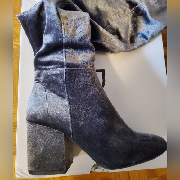 Brand new never worn Aldo over the knew boots size 7.5 - Picture 3 of 5